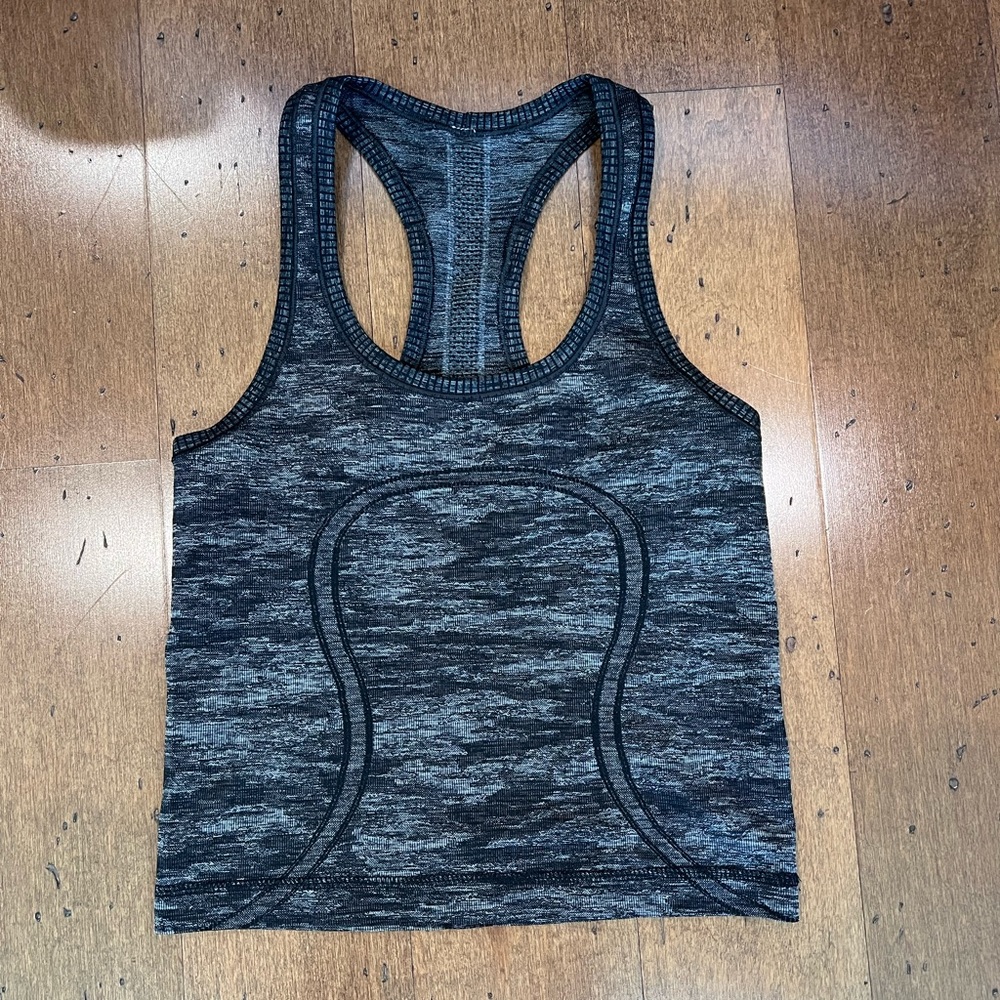 Swiftly Tech Racerback Tank Race length Size 4 BLK/WHT